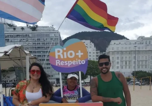 Apagamento e resistência histórica da barraca de praia da Fau em Copacabana